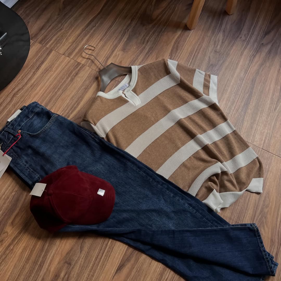 T-SHIRT Exist — vue 2